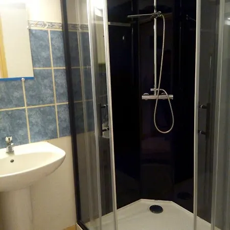 Douillet A 42m² Avec Parking Prive Apartment